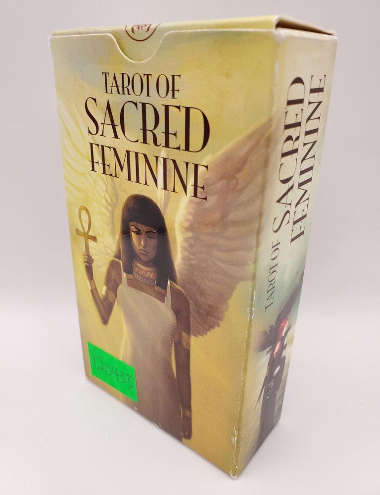 Item #120433 Tarot of Sacred Feminine. Floreana Nativo.