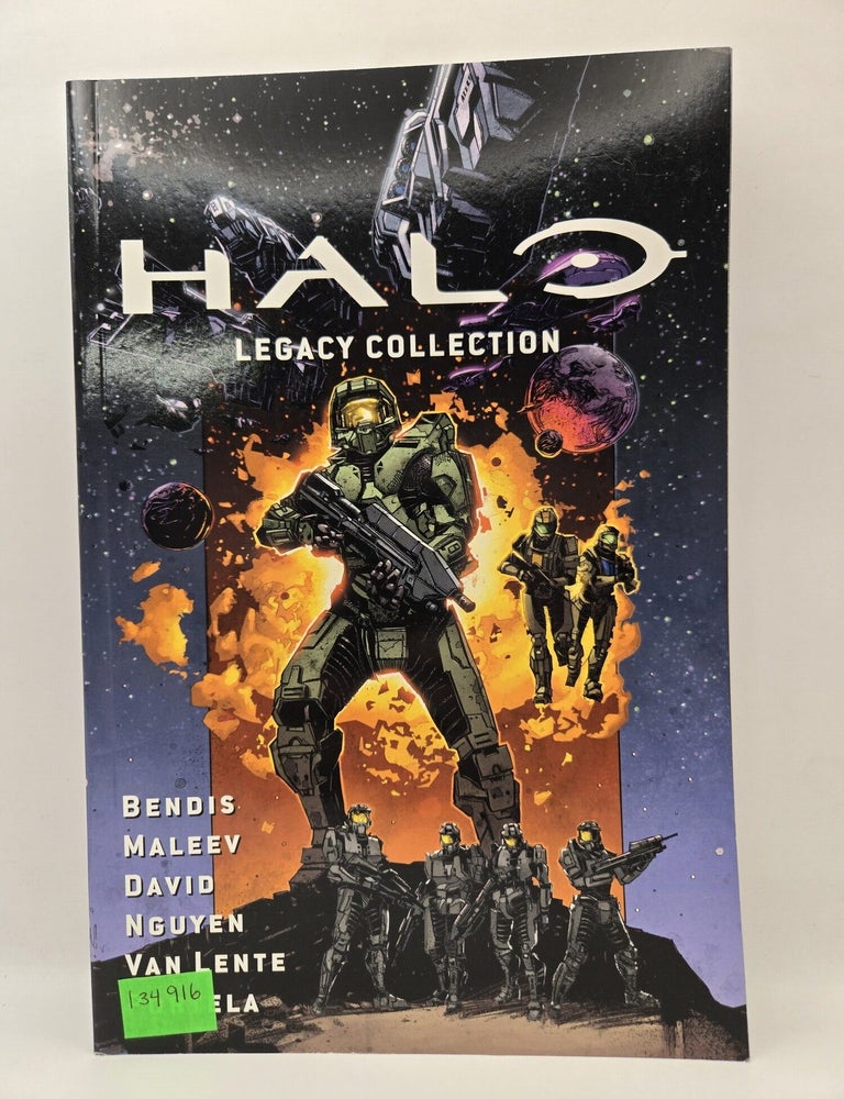 Item #134916 Halo: Legacy Collection. Brian Michael Bendis, Peter David, Fred van Lente.
